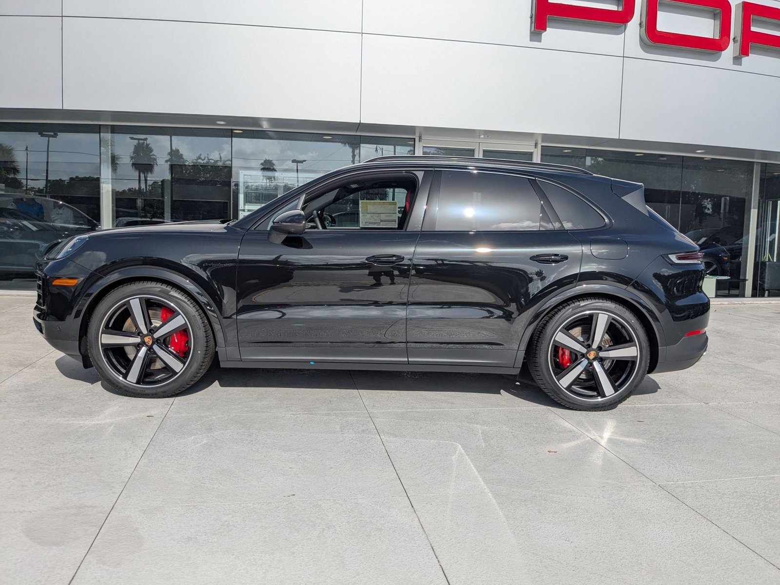 New 2025 Porsche Cayenne S image 2