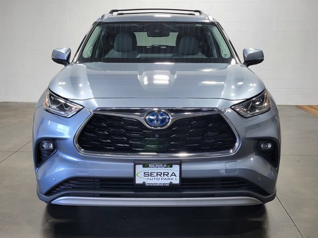 Used 2021 Toyota Highlander Platinum AWD/4WD image 3