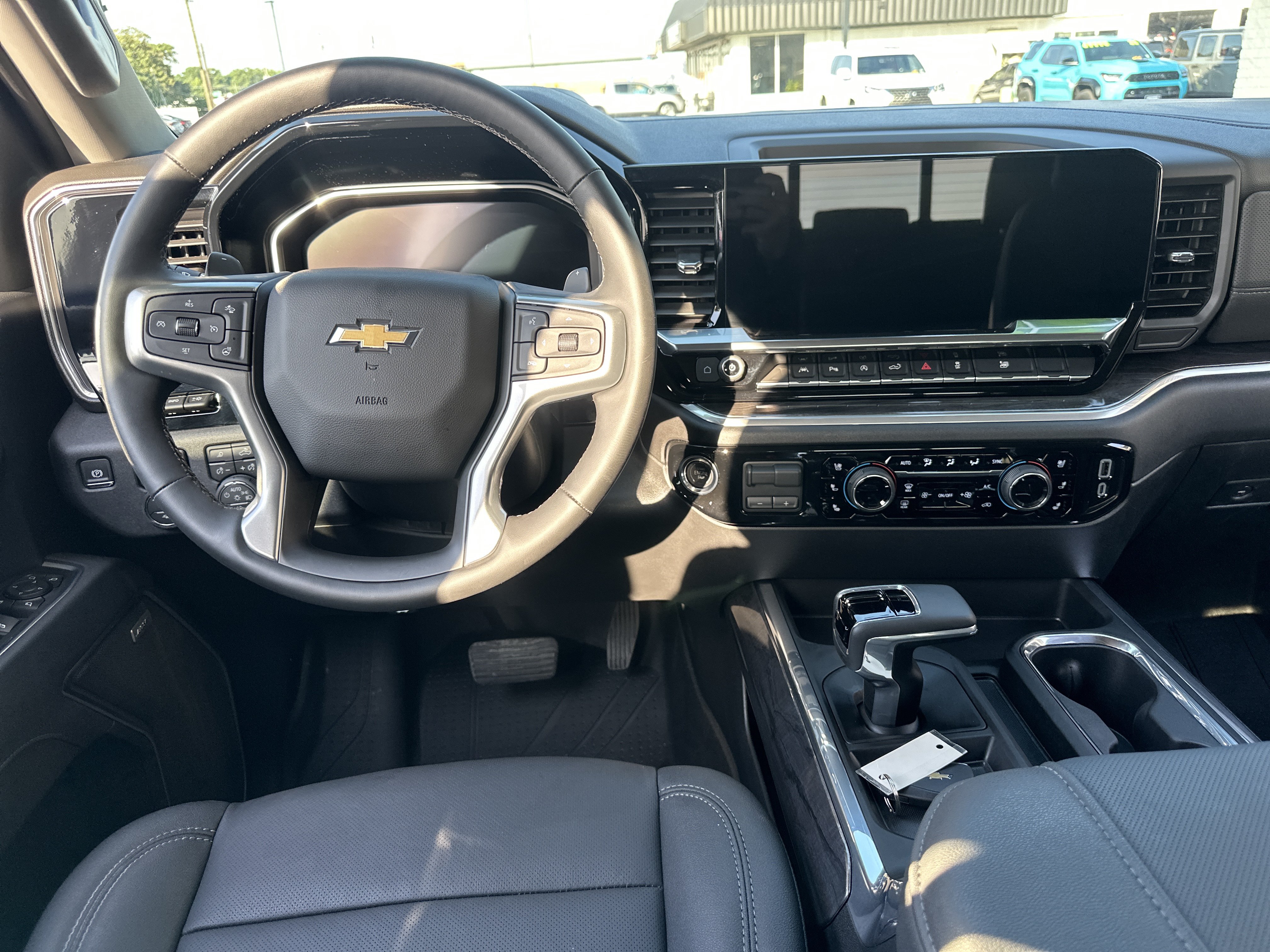 Used 2026 Chevrolet Silverado 1500 LTZ w/ LTZ Premium Package AWD/4WD image 15