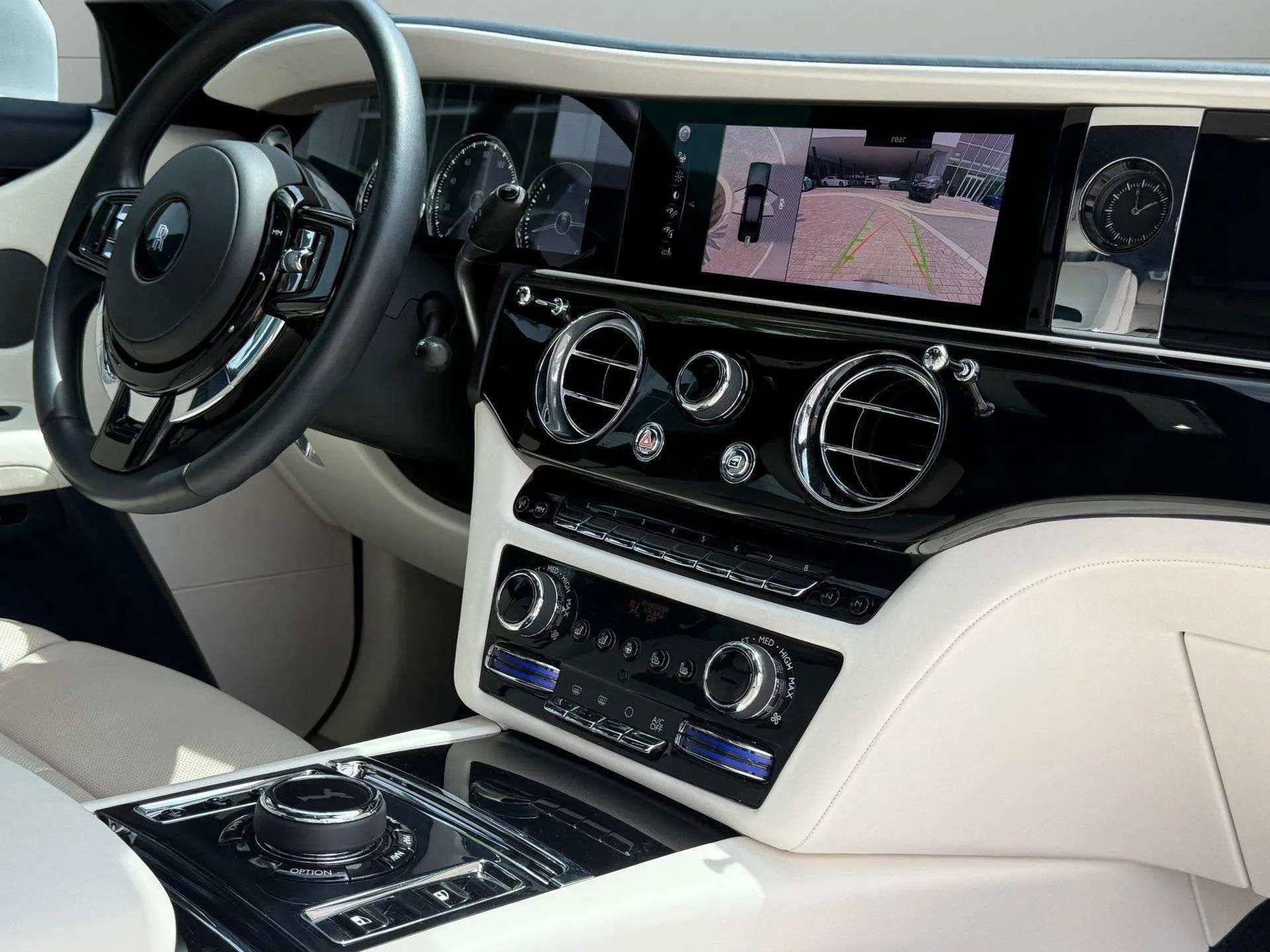Used 2022 Rolls-Royce Ghost AWD/4WD image 37