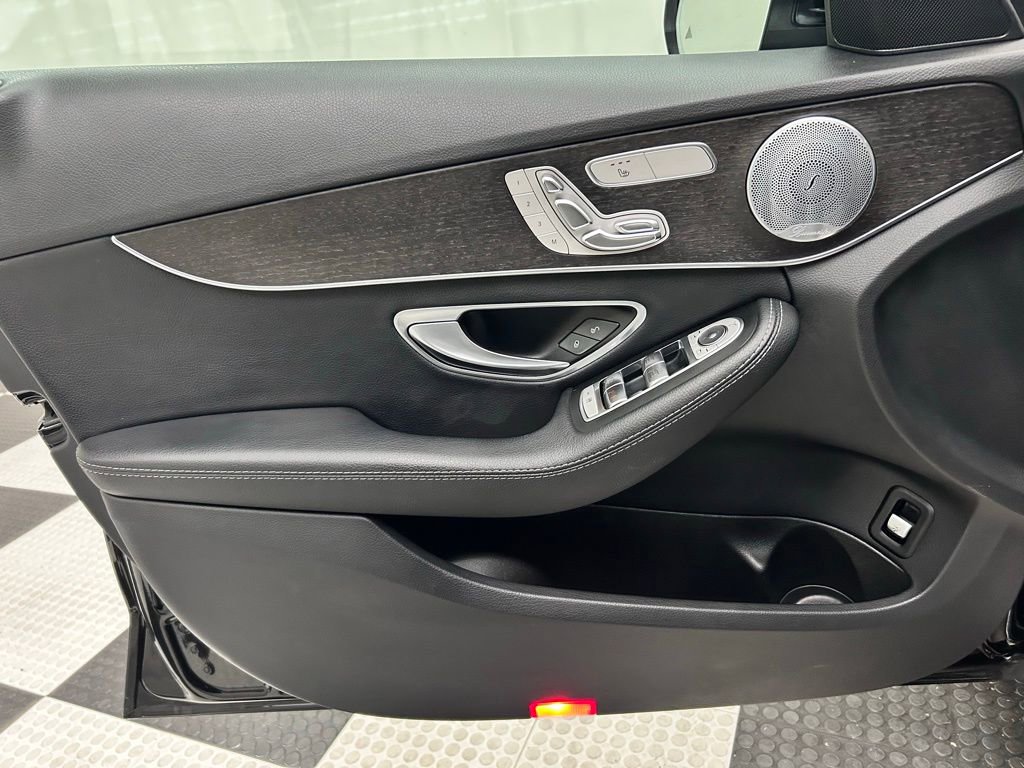Used 2019 Mercedes-Benz C 300 4MATIC Sedan image 10