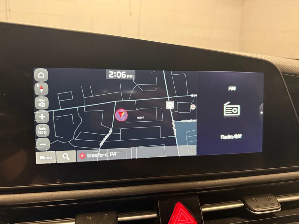 Used 2025 Kia Niro EX Touring image 16