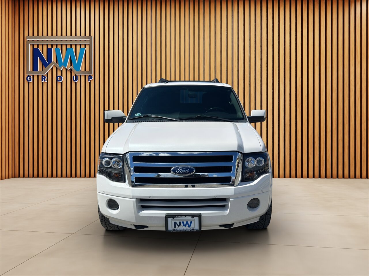 Used 2014 Ford Expedition EL Limited w/ Equipment Group 301A AWD/4WD image 2
