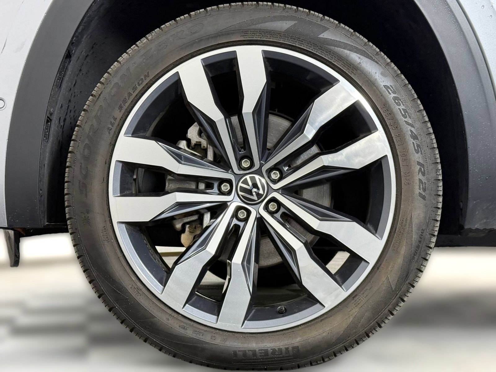 Used 2023 Volkswagen Atlas Cross Sport SEL Premium R-Line AWD/4WD image 12