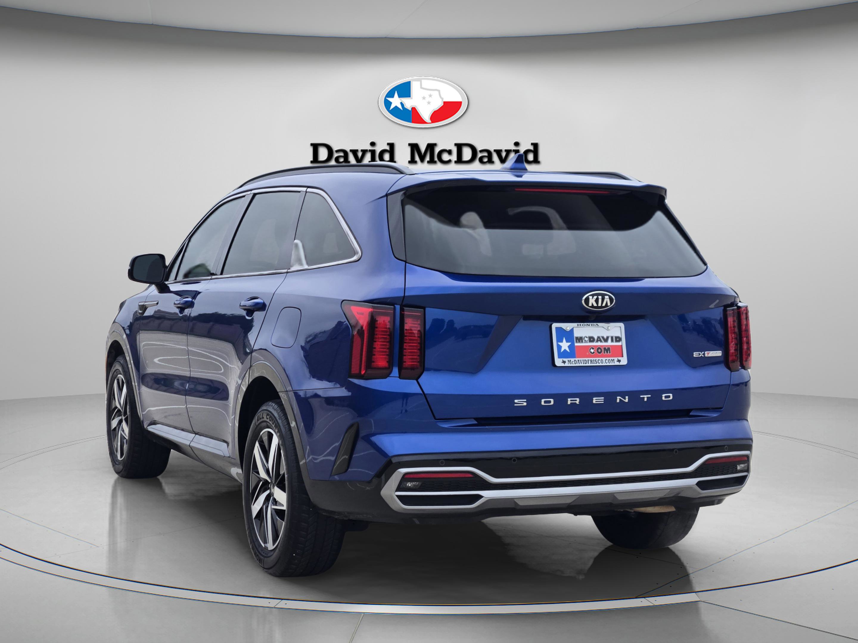 Used 2021 Kia Sorento EX w/ Panoramic Sunroof Package FWD image 4