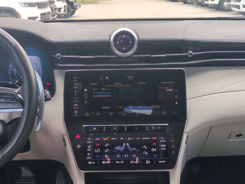 Used 2023 Maserati Grecale Modena AWD/4WD image 20