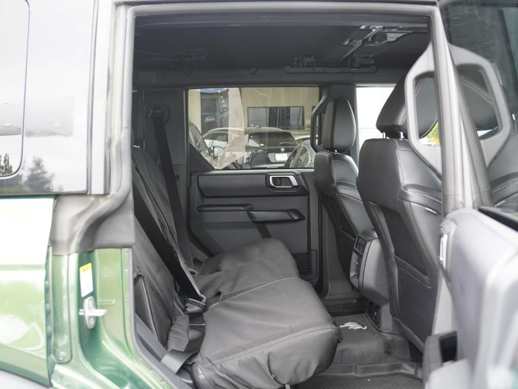 Used 2025 Ford Bronco Outer Banks AWD/4WD image 21