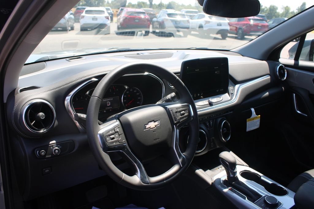 New 2026 Chevrolet Blazer LT w/ Convenience Package FWD image 26