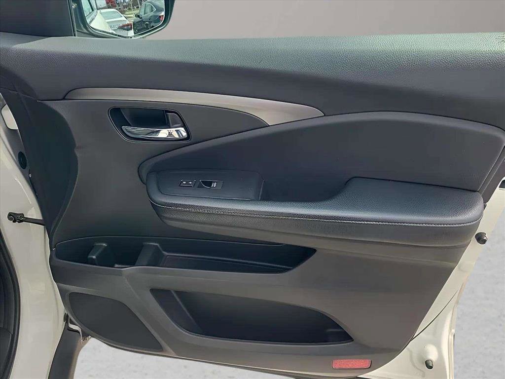 Used 2019 Honda Ridgeline RTL image 33