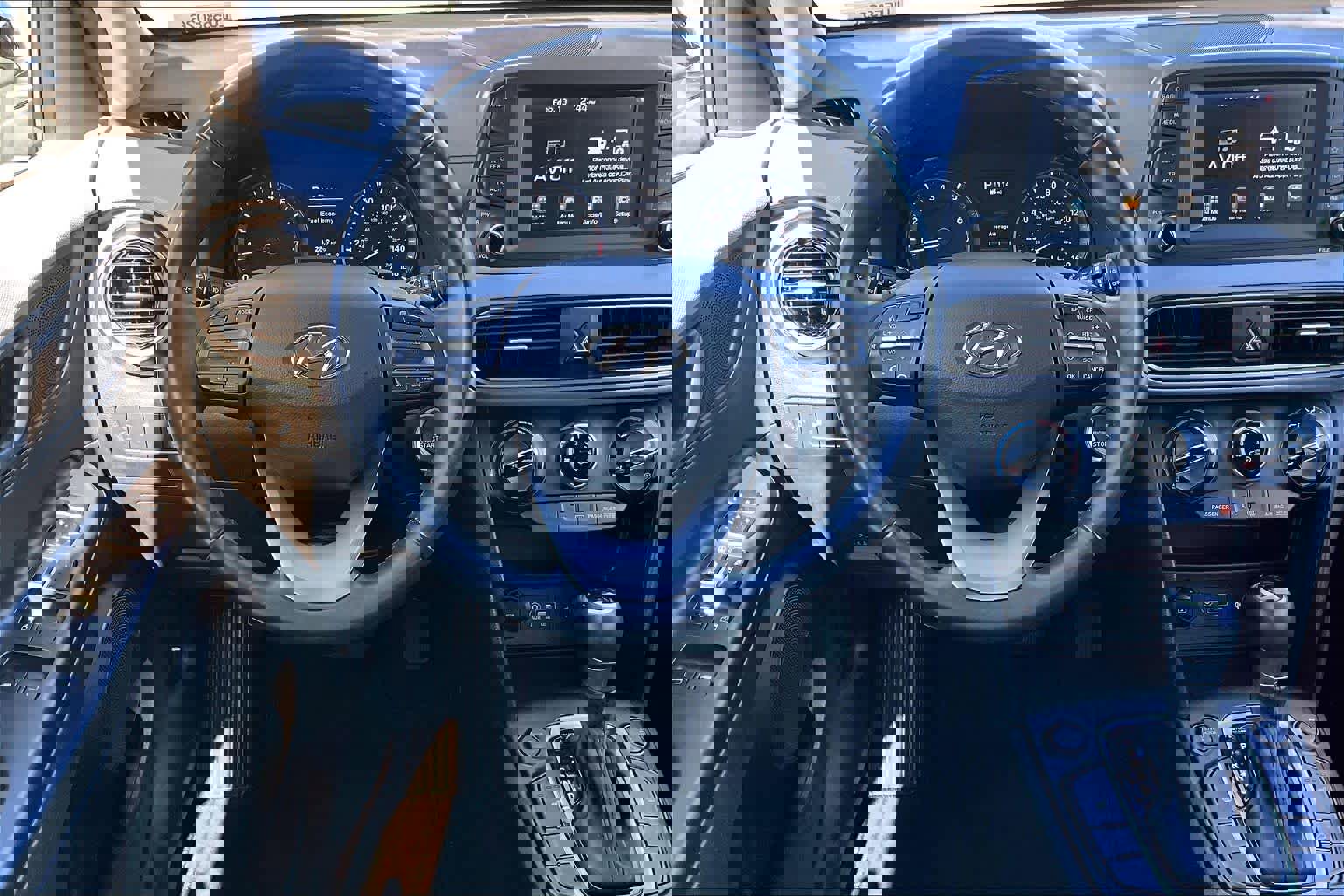 Used 2020 Hyundai Kona SEL Plus image 11