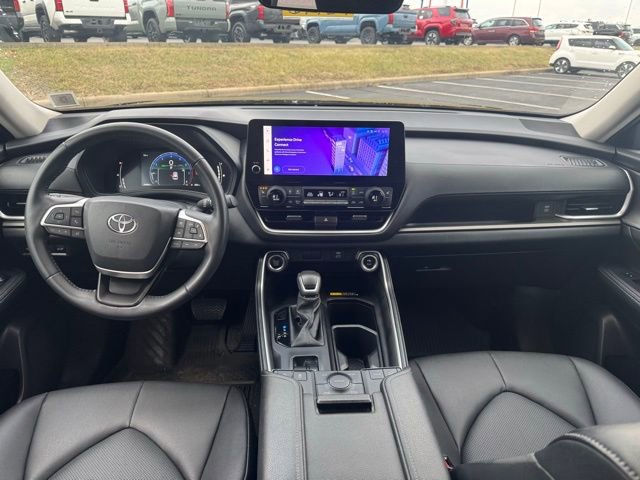Used 2024 Toyota Grand Highlander XLE image 19