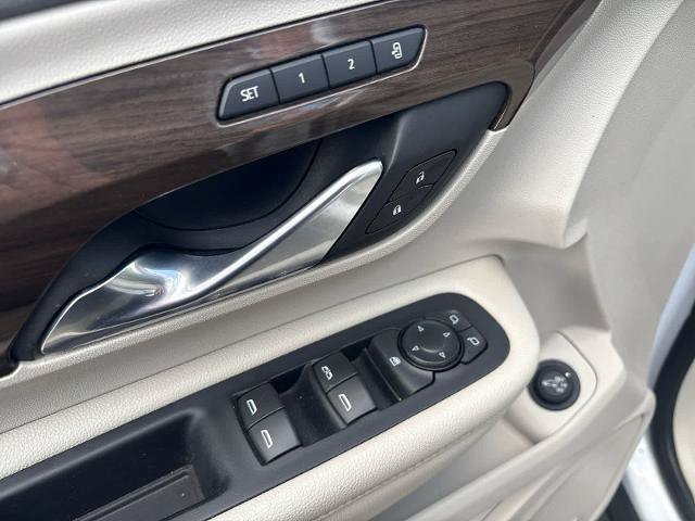 Used 2020 GMC Terrain Denali w/ Denali Premium Package AWD/4WD image 21