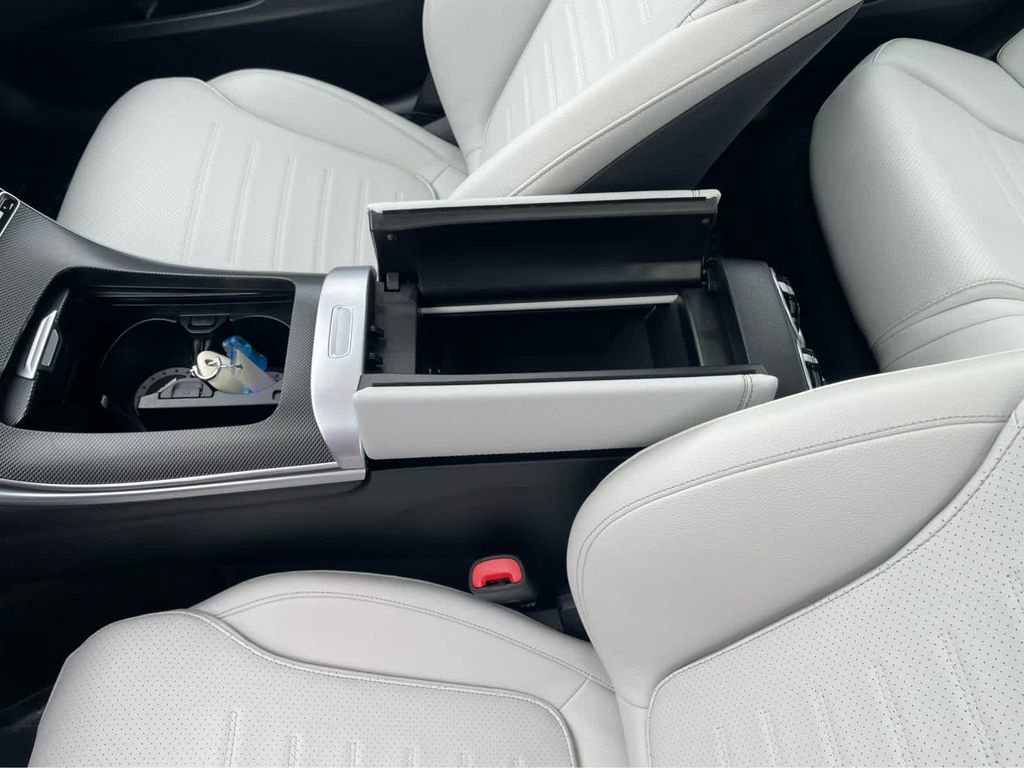 Used 2024 Mercedes-Benz C 300 4MATIC Sedan image 25