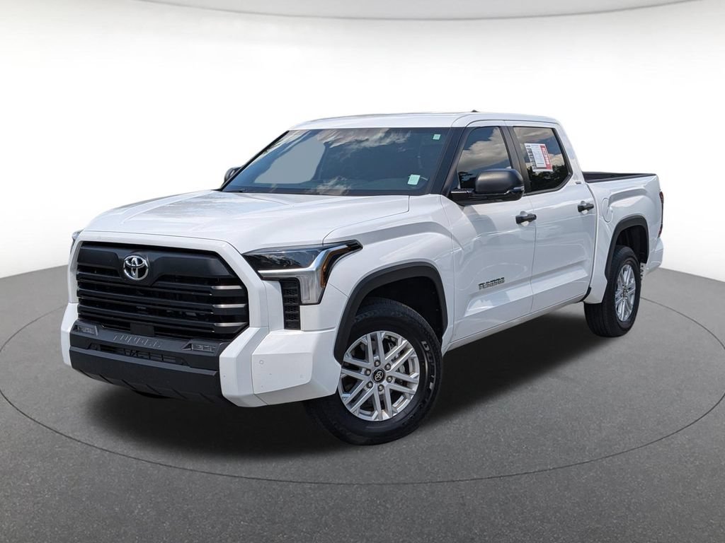 Used 2026 Toyota Tundra SR5 w/ SR5 Convenience Package RWD image 1