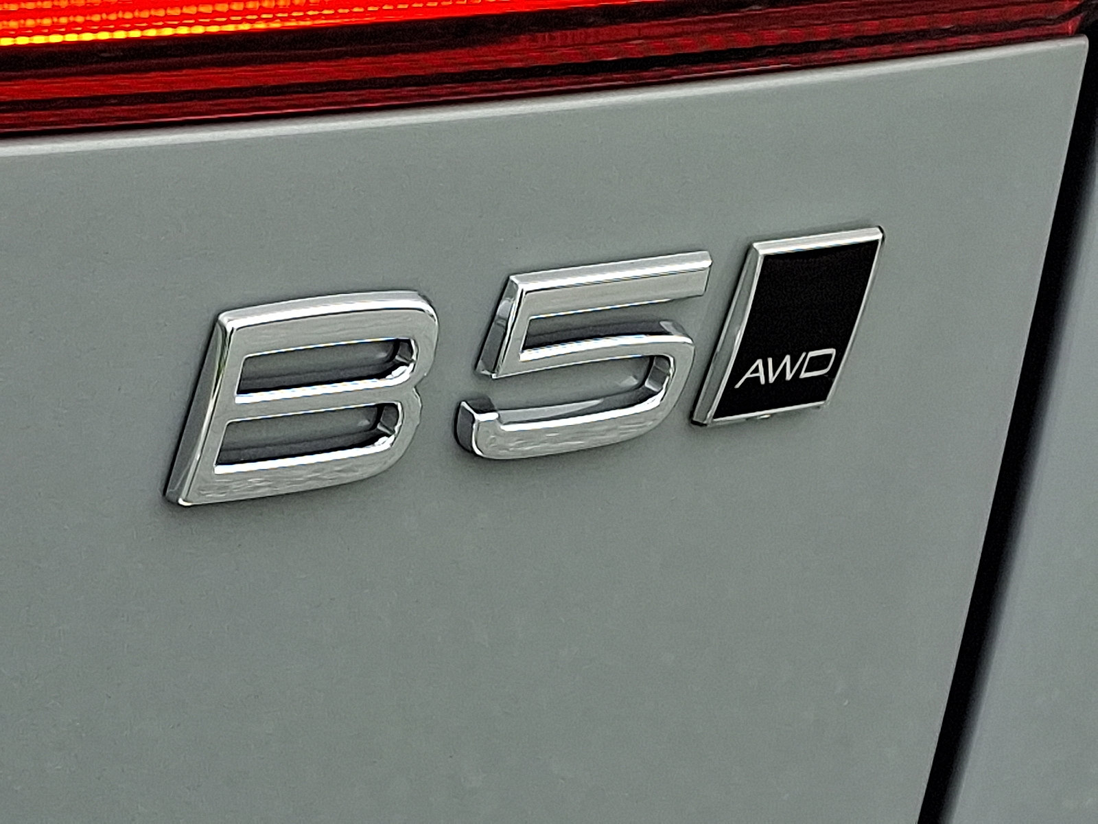 New 2026 Volvo XC60 B5 Ultra w/ Protection Package Premier image 15