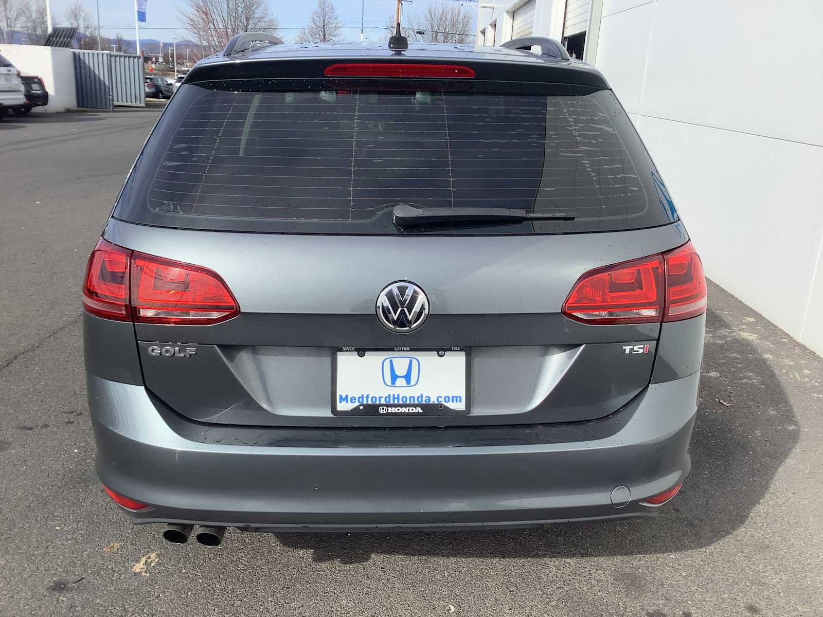 Used 2016 Volkswagen Golf S image 5