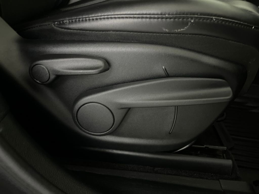 Used 2019 Jeep Cherokee Latitude Plus image 60