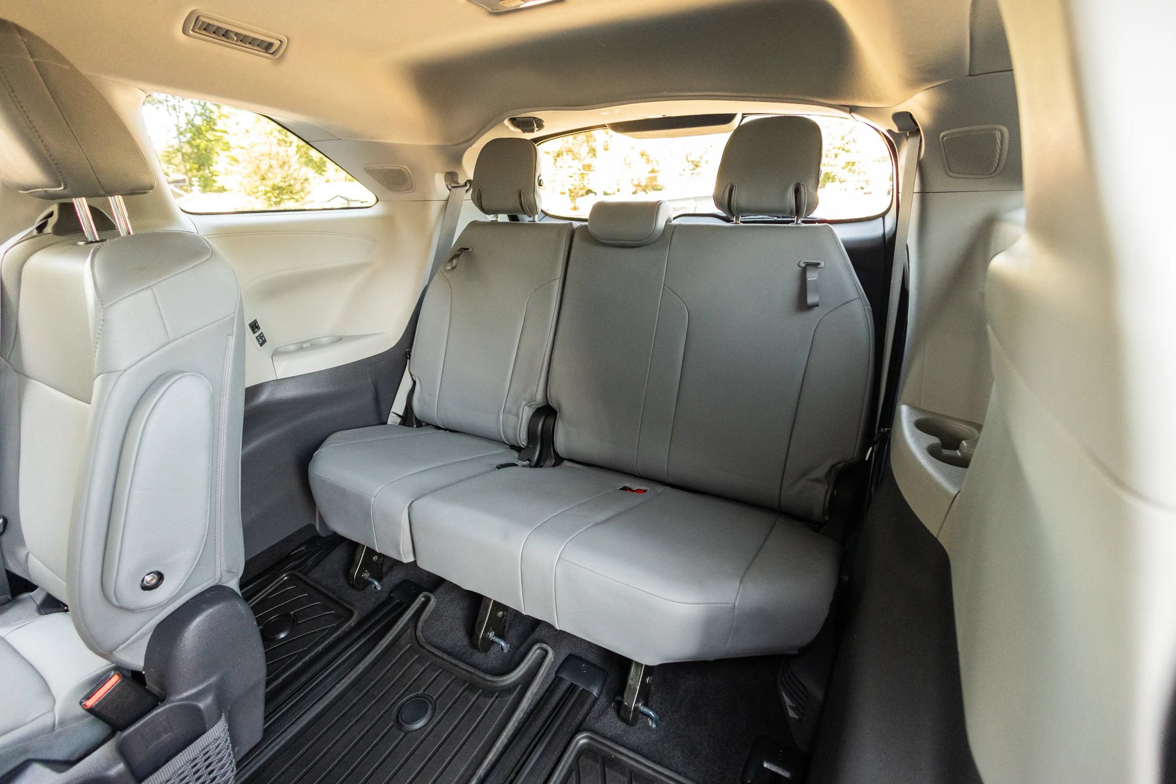 Used 2021 Toyota Sienna XLE w/ XLE Plus Package AWD/4WD image 30