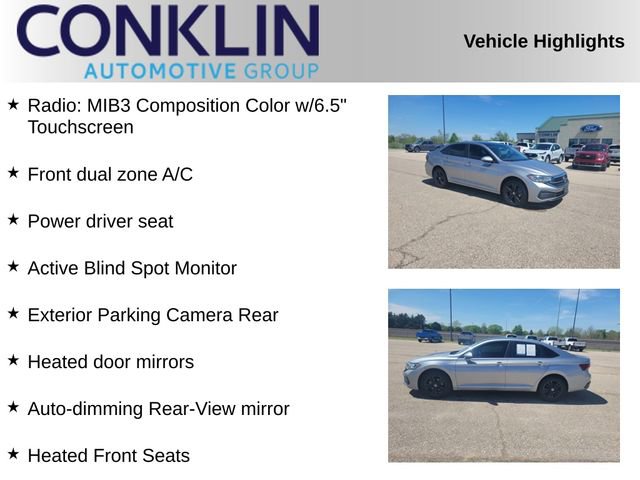 Used 2024 Volkswagen Jetta SE image 2