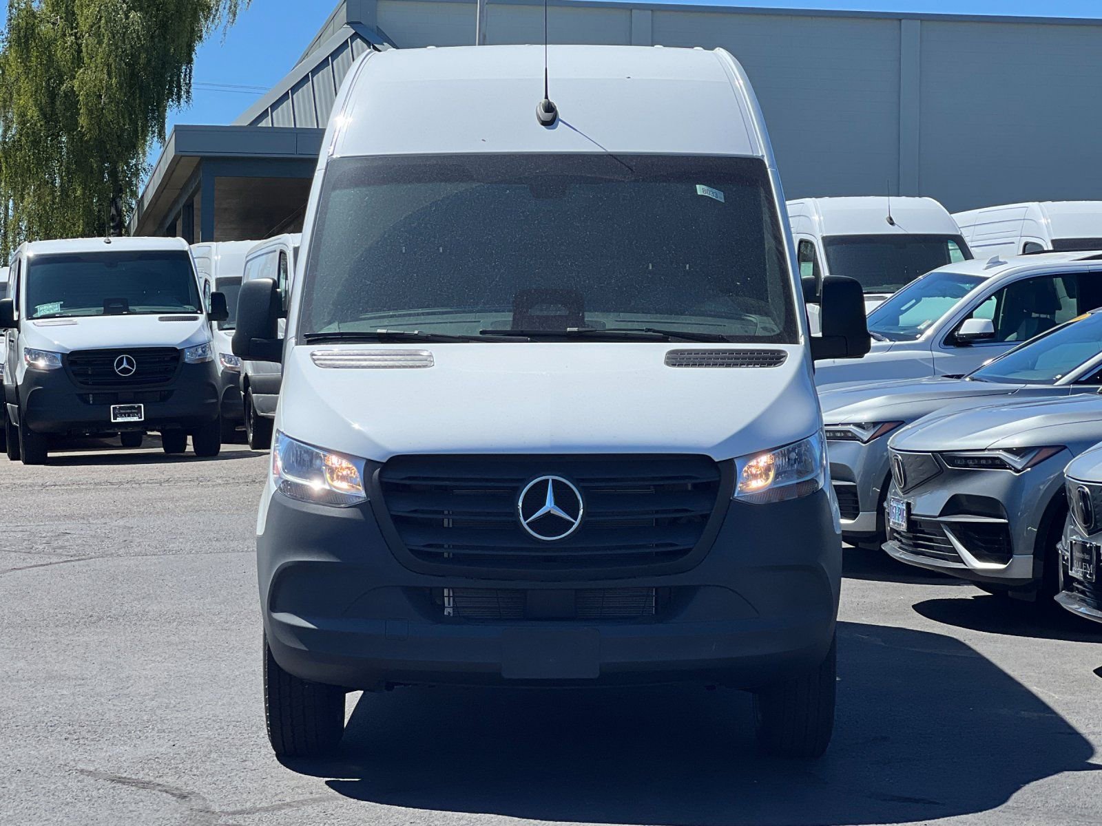 Used 2025 Mercedes-Benz Sprinter 2500 image 6