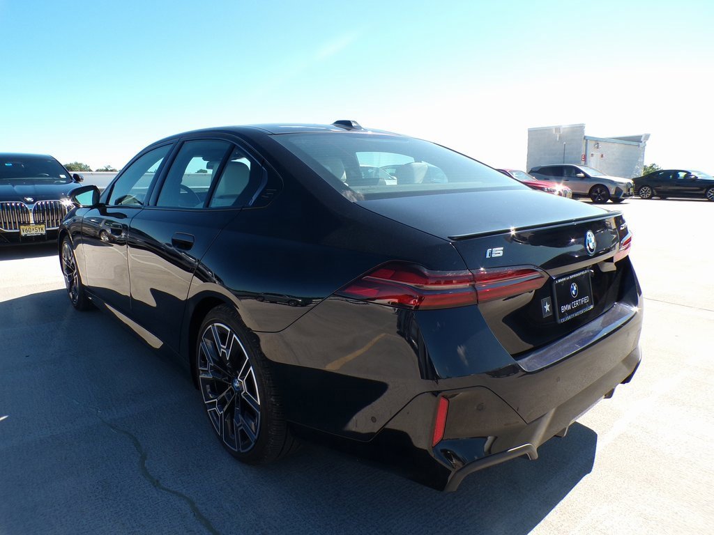 Certified 2025 BMW i5 xDrive40 w/ M Sport Package image 4