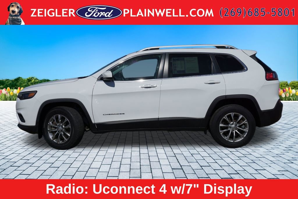 Used 2021 Jeep Cherokee Latitude Plus AWD/4WD image 2