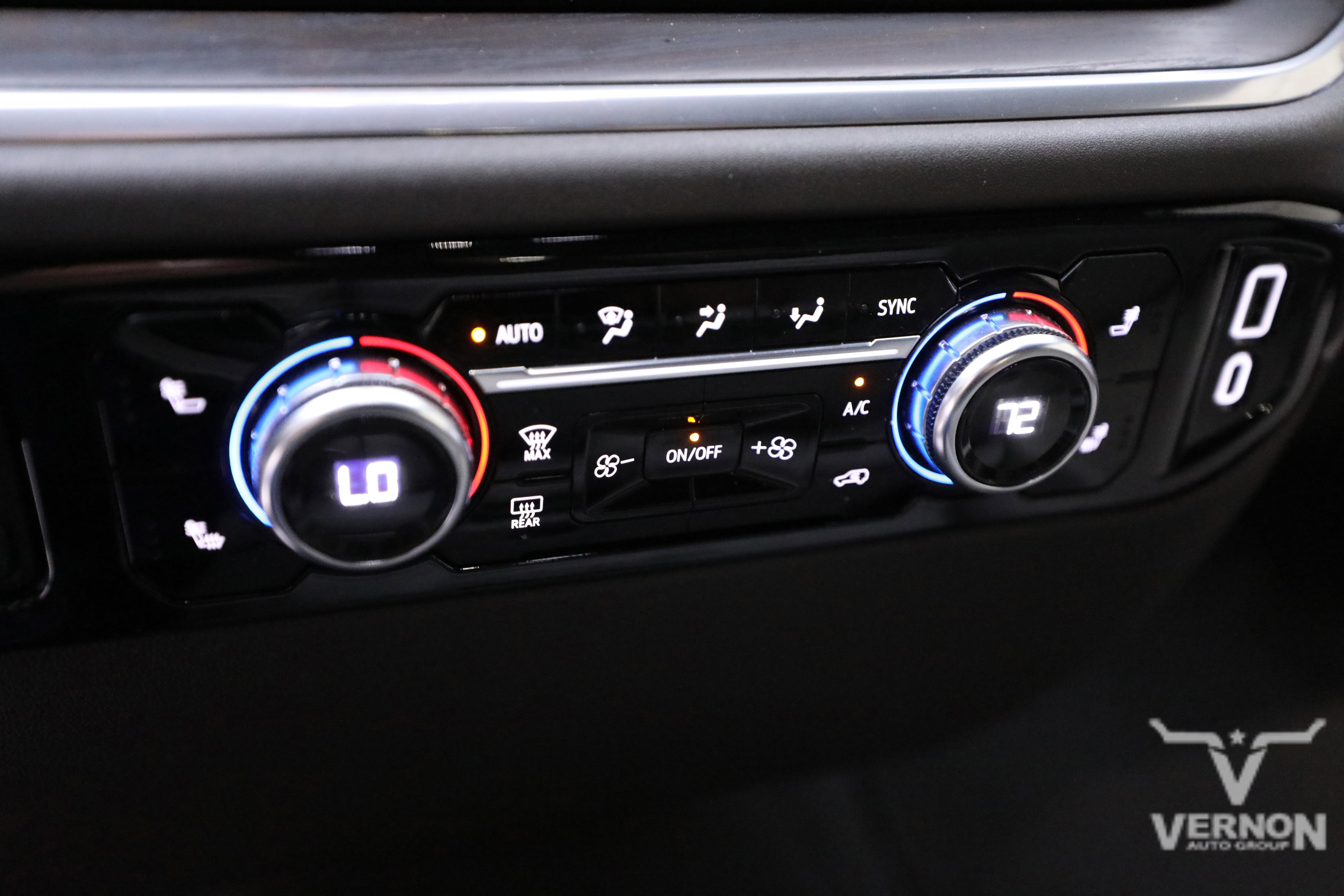 Used 2022 GMC Sierra 1500 SLT w/ X31 Off-Road Package image 23