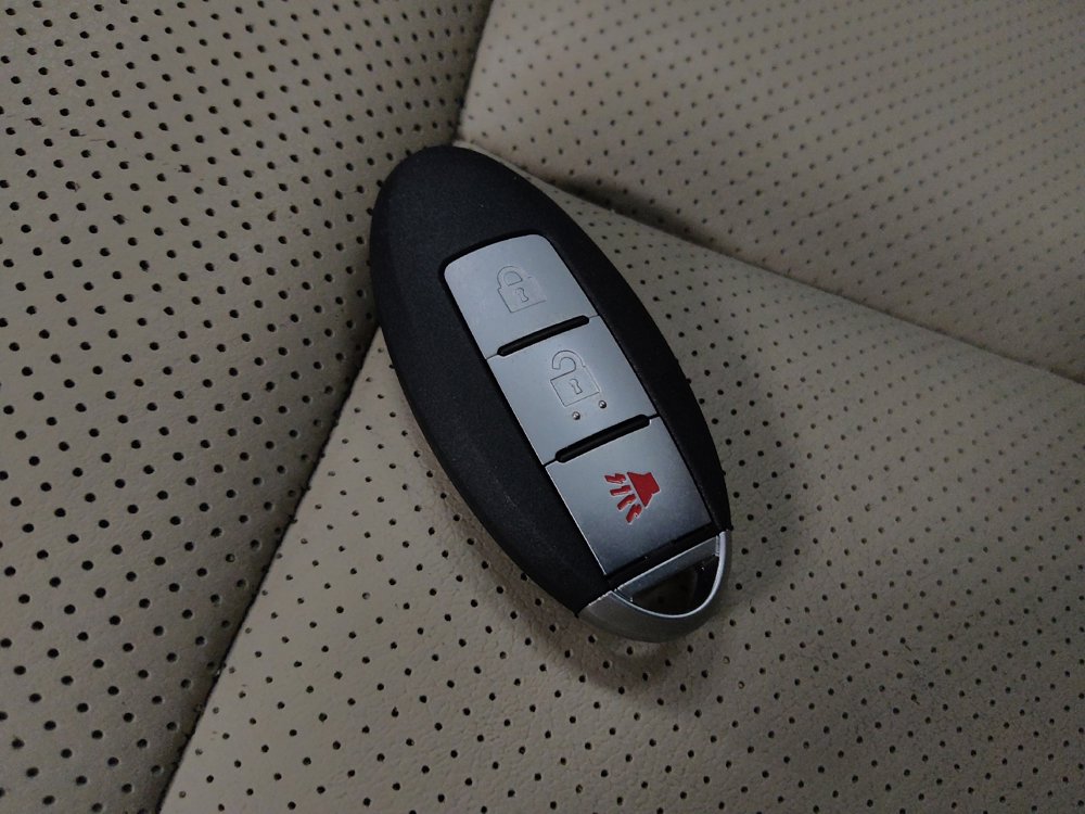Used 2015 Nissan Rogue SL FWD image 32