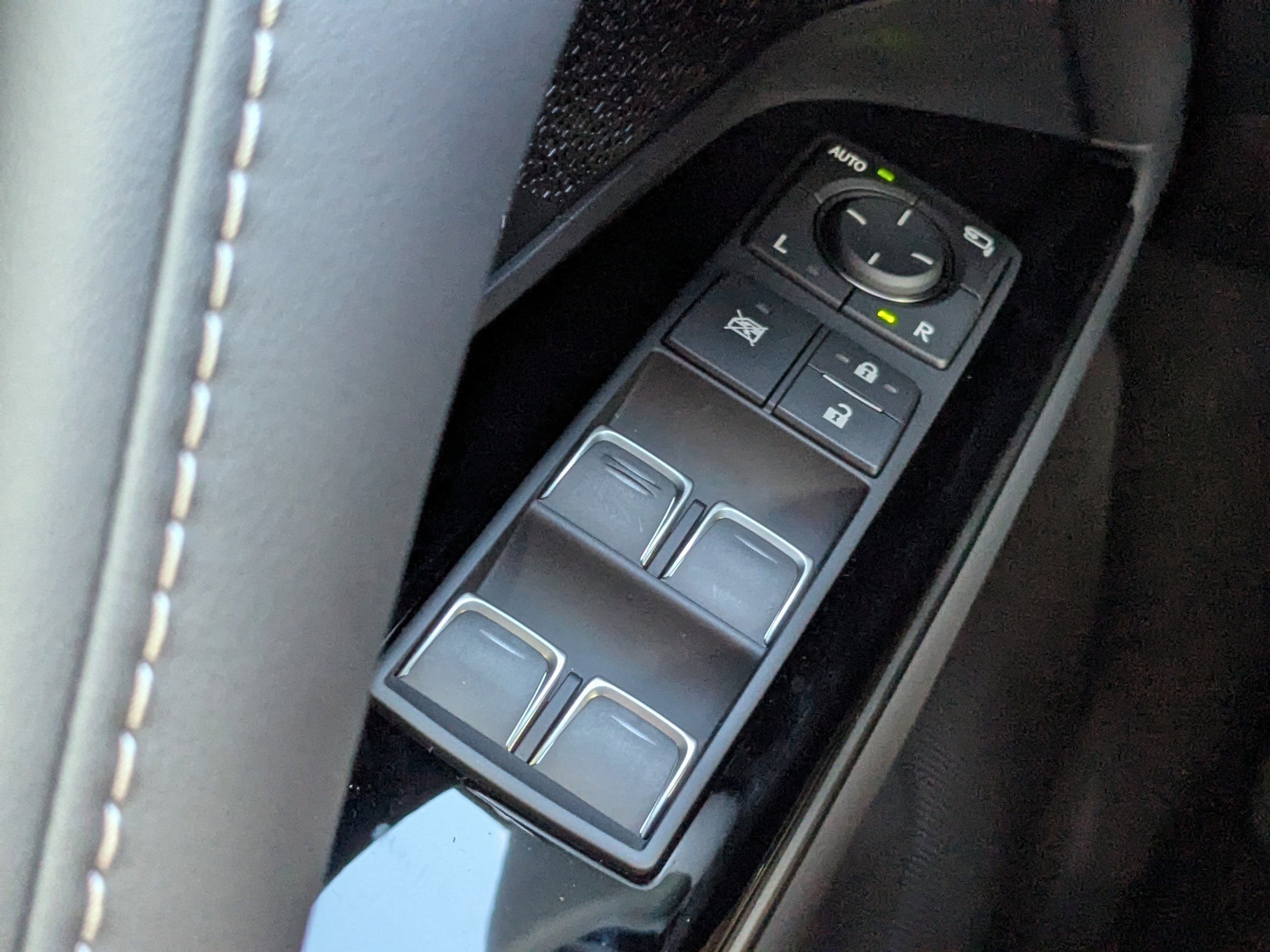New 2025 Lexus LX 700h Overtrail image 23