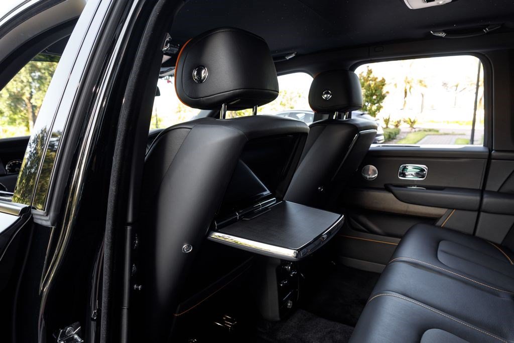 Used 2020 Rolls-Royce Cullinan AWD/4WD image 21