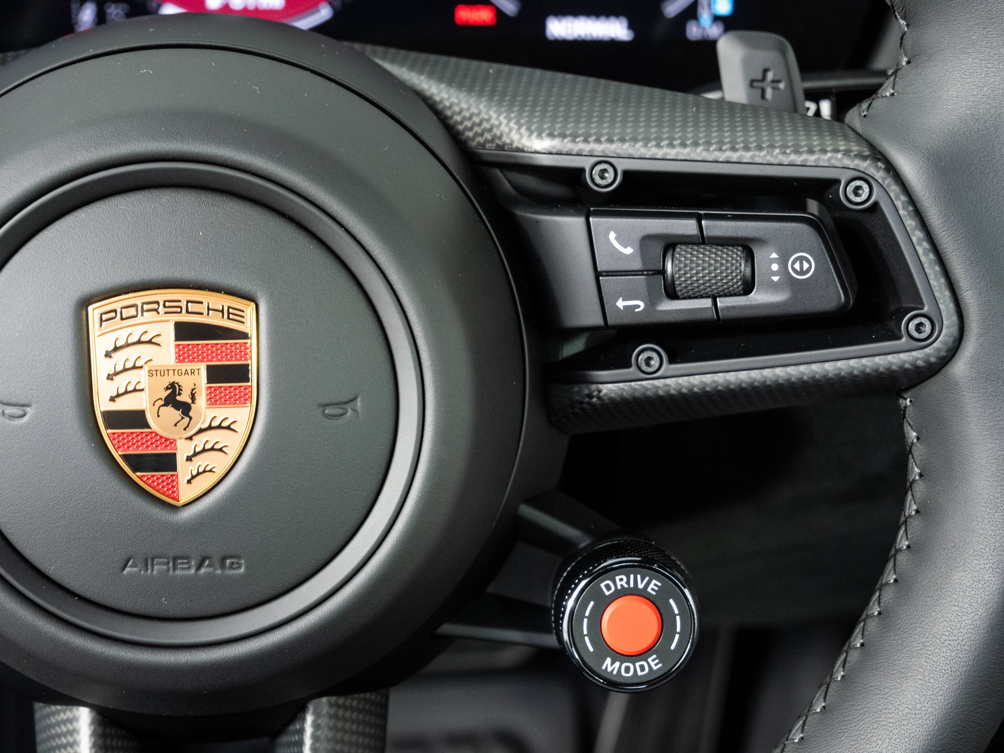 Certified 2025 Porsche 911 Carrera GTS RWD image 11