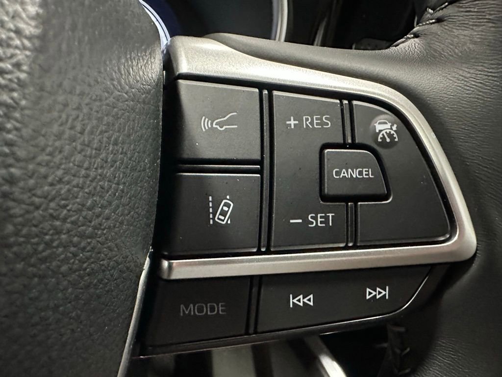 Used 2025 Toyota Highlander XSE image 20