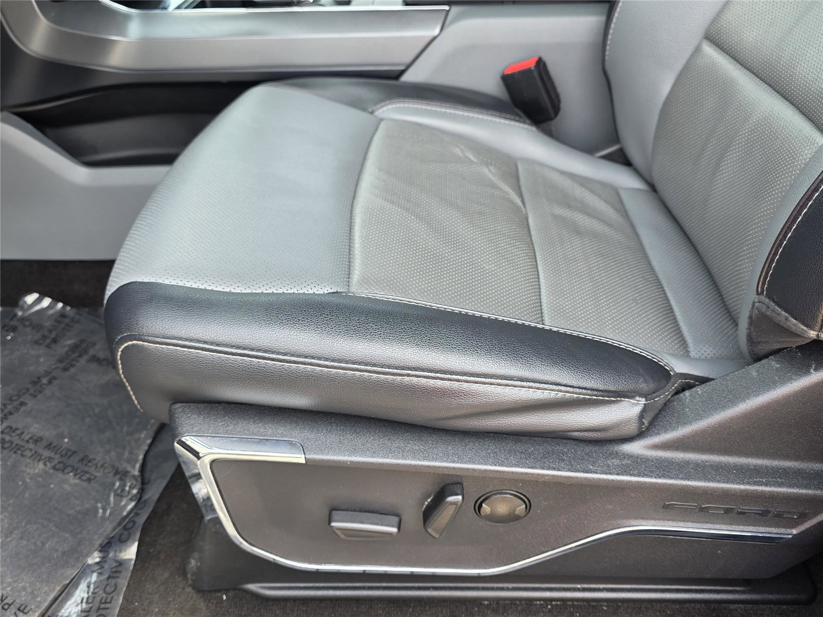 Used 2022 Ford F150 Lariat w/ Equipment Group 501A Mid image 19