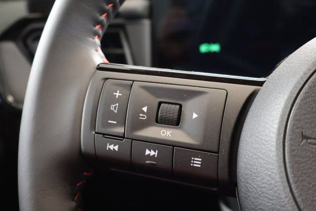 New 2026 Nissan Kicks SR w/ SR Premium Package FWD image 15