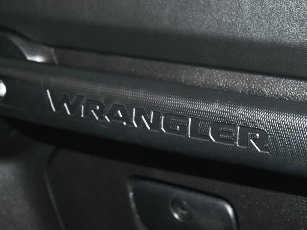 Used 2023 Jeep Wrangler Unlimited Rubicon 4xe w/ Cold Weather Group AWD/4WD image 54