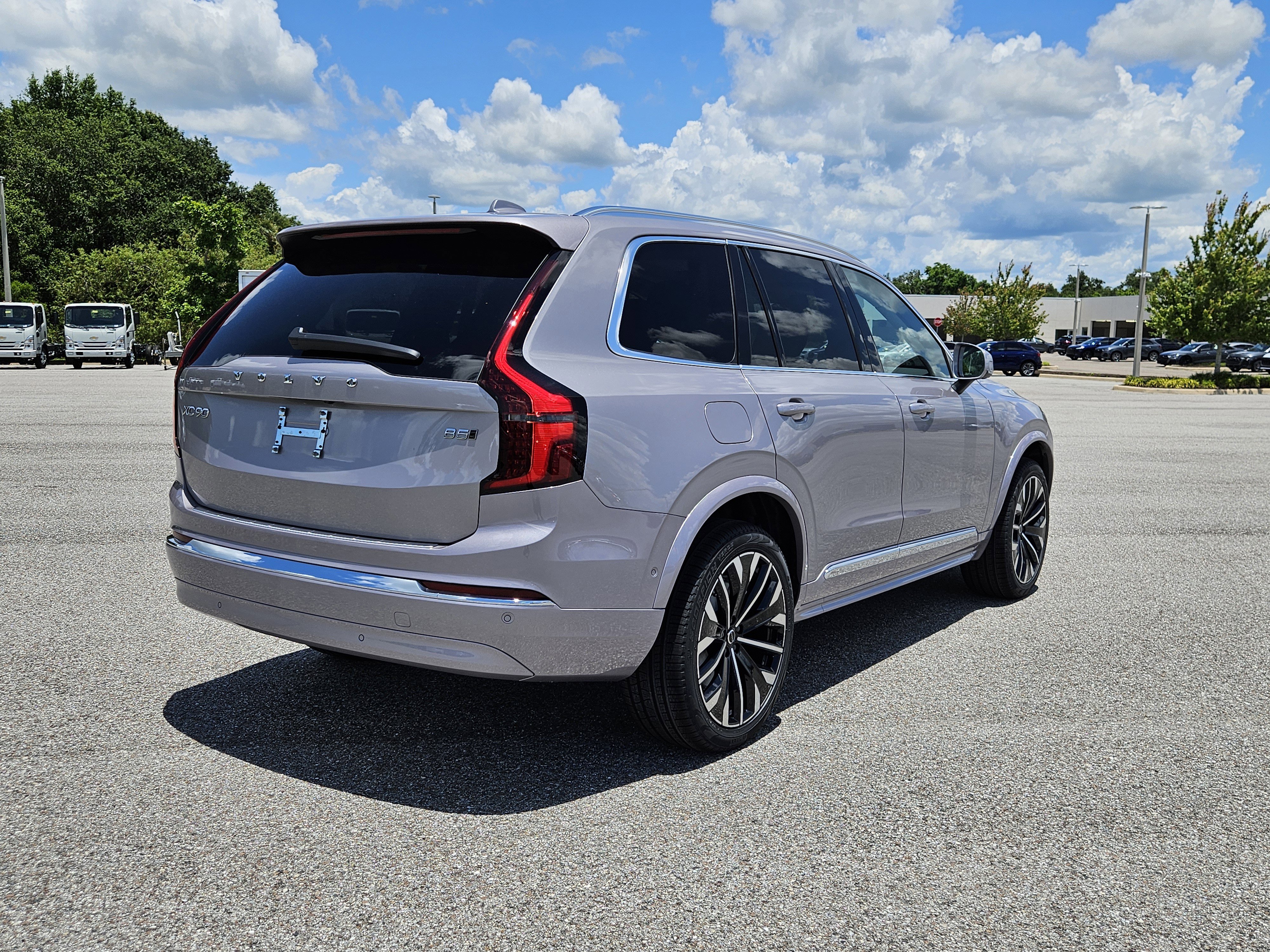 New 2026 Volvo XC90 B5 Plus image 7