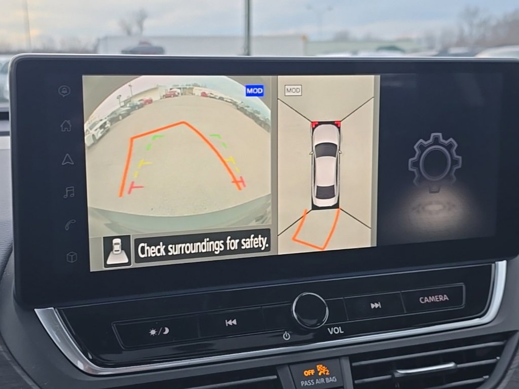 Used 2025 Nissan Altima 2.5 SL image 40