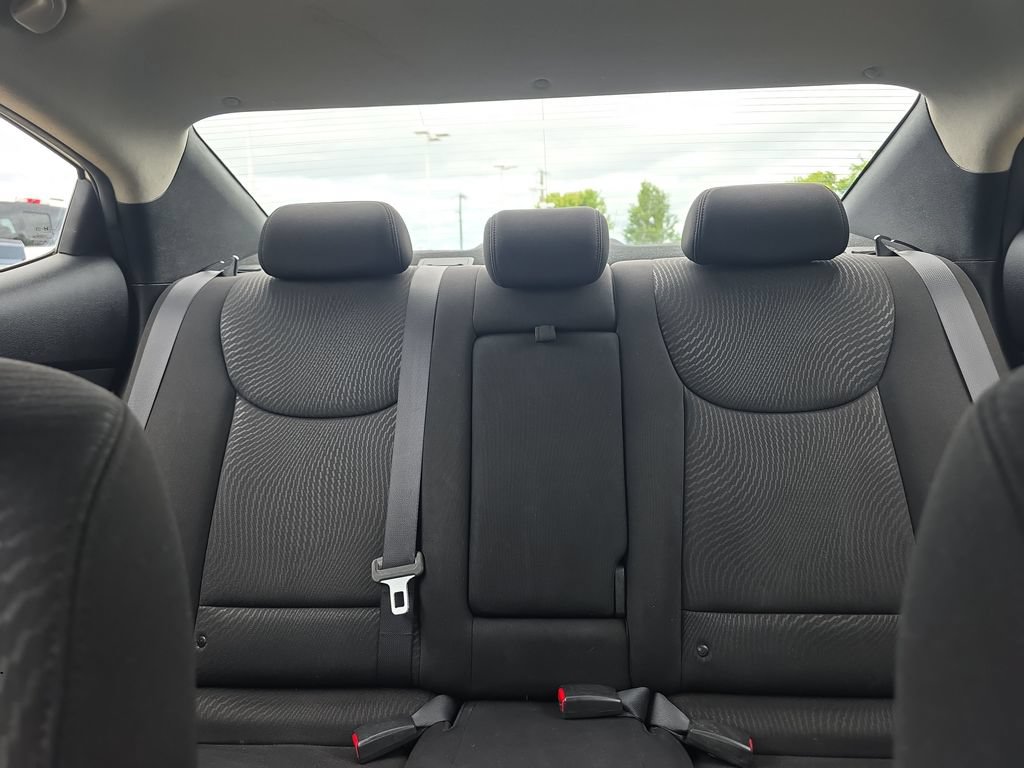 Used 2016 Hyundai Elantra Value Edition FWD image 39