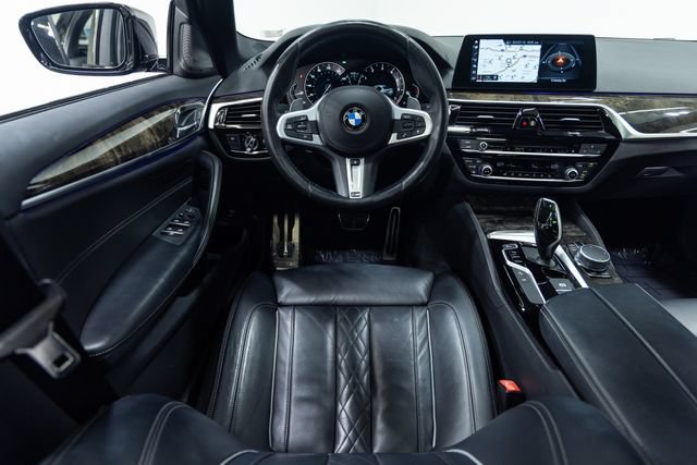 Used 2018 BMW 540i xDrive w/ M Sport Package AWD/4WD image 3