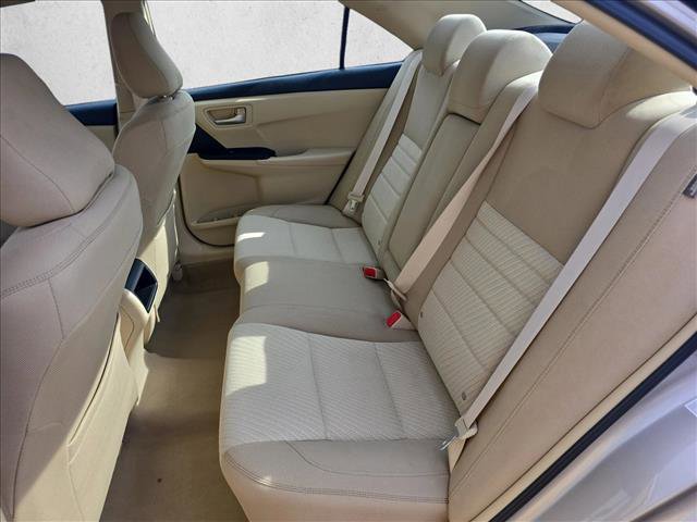 Used 2015 Toyota Camry LE FWD image 14