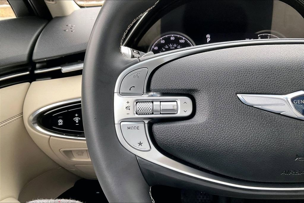 Used 2023 Genesis GV70 2.5T w/ Select Package AWD/4WD image 10