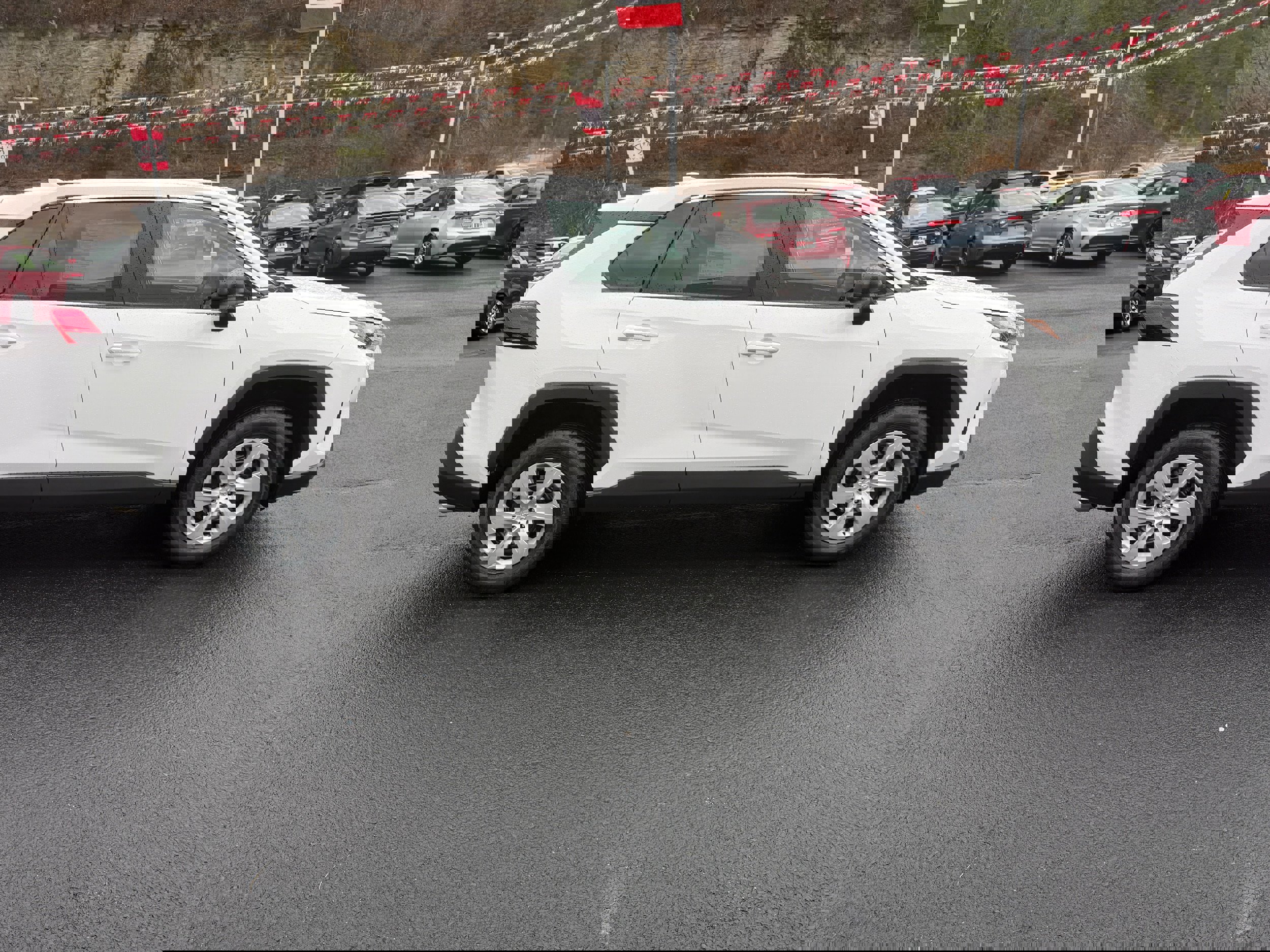 New 2025 Toyota RAV4 LE image 6