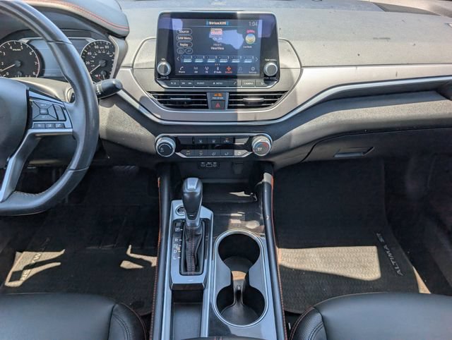 Used 2025 Nissan Altima 2.5 SR FWD image 9