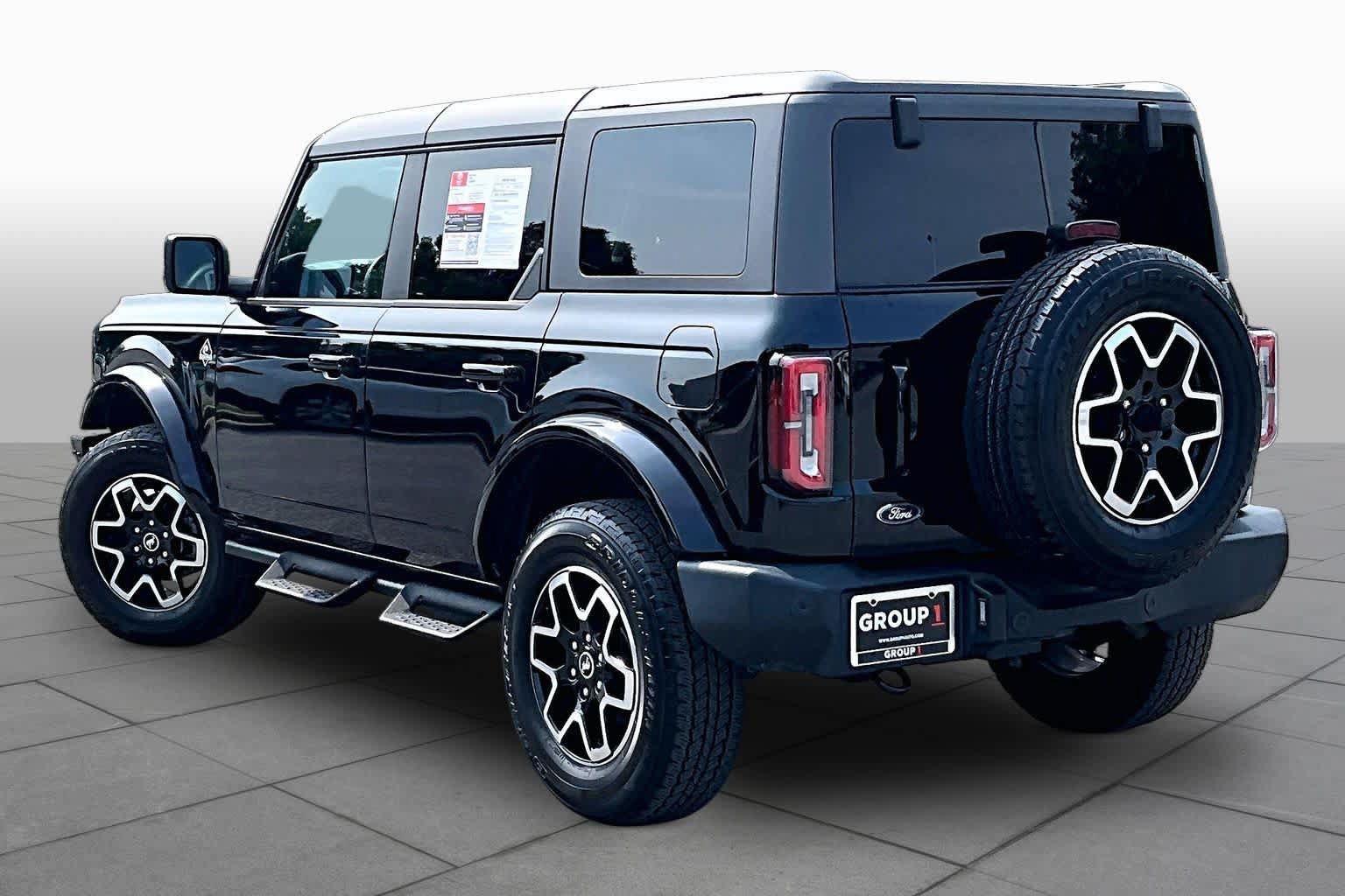 Used 2024 Ford Bronco Outer Banks AWD/4WD image 12