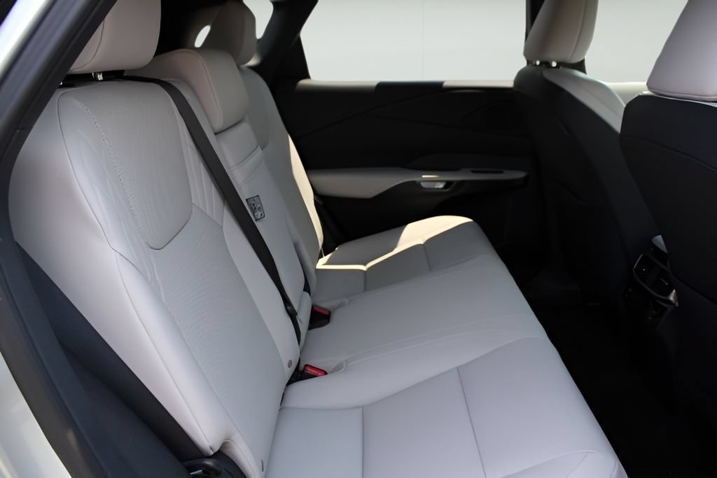 Used 2024 Lexus RX 350 Premium w/ Cold Area Package AWD/4WD image 25