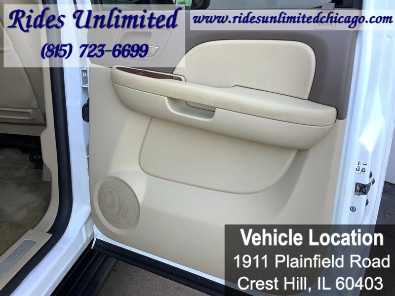 Used 2010 Chevrolet Suburban LTZ AWD/4WD image 30