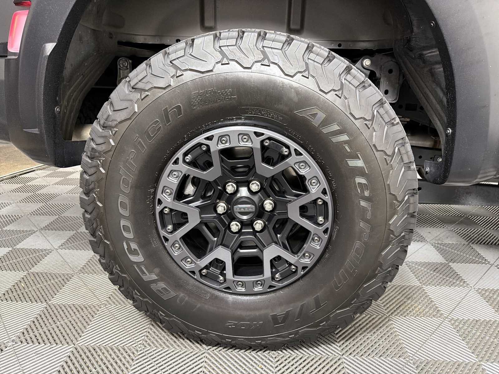 Used 2025 Ford F150 Raptor w/ Equipment Group 803A Raptor R AWD/4WD image 15