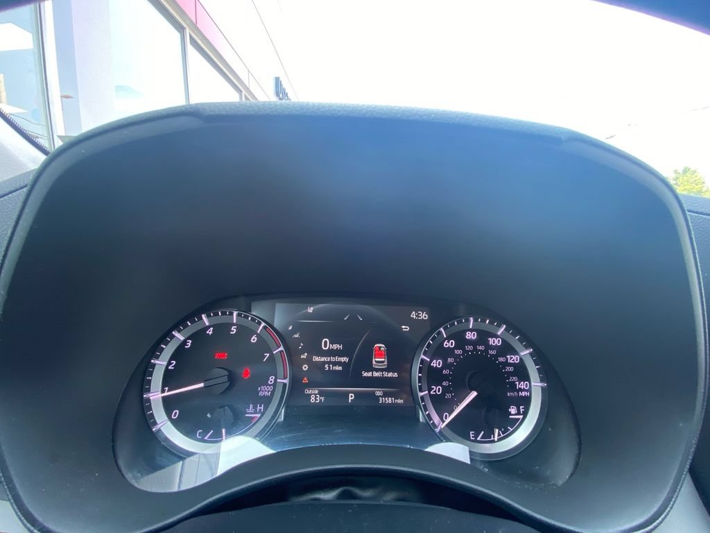 Used 2023 Toyota Highlander LE AWD/4WD image 16