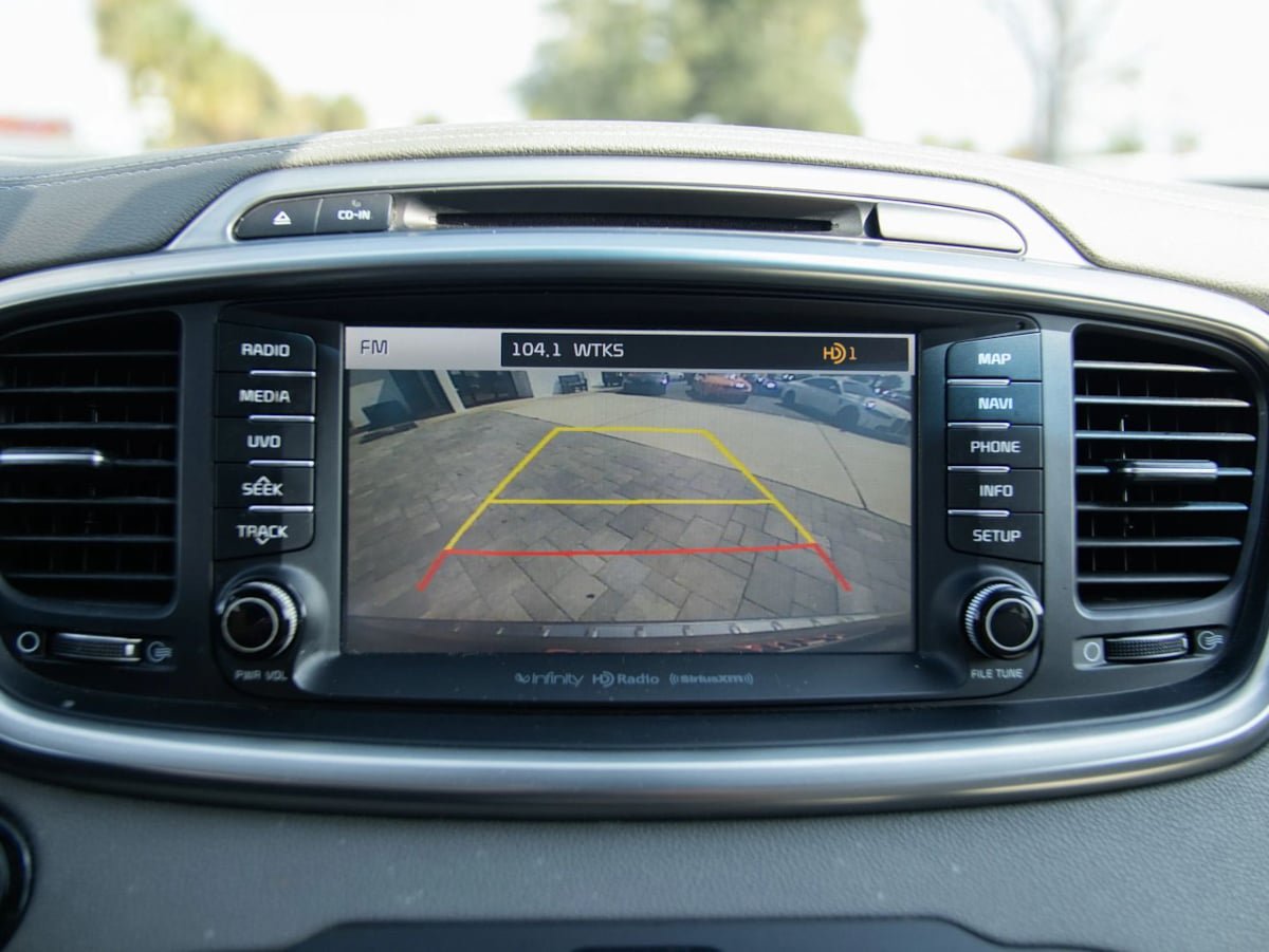 Used 2016 Kia Sorento SX FWD image 29