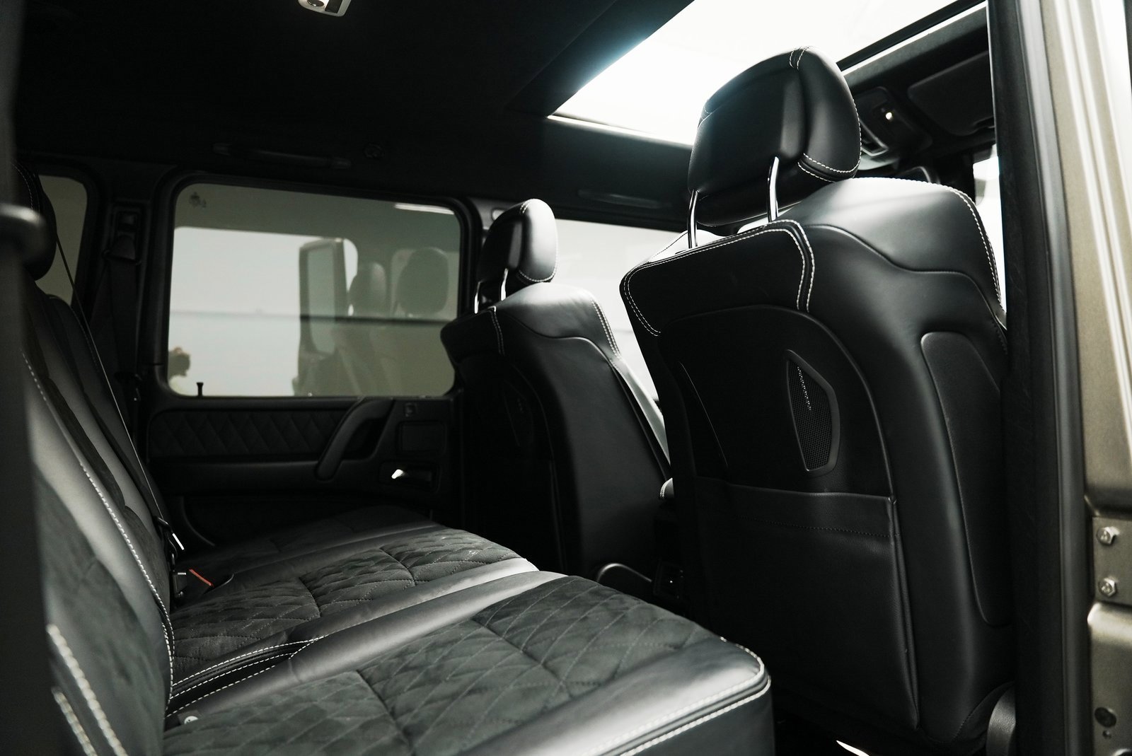 Used 2017 Mercedes-Benz G 550 Squared image 34